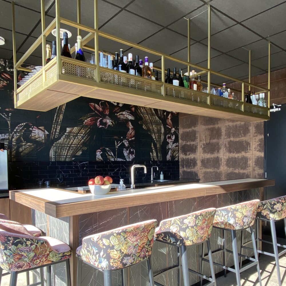 Flessen en wandrek – MediaCows – Doetinchem