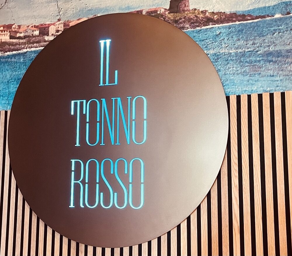 Wijnrekken met verlichting – Il Tonno Rosso – Zeddam